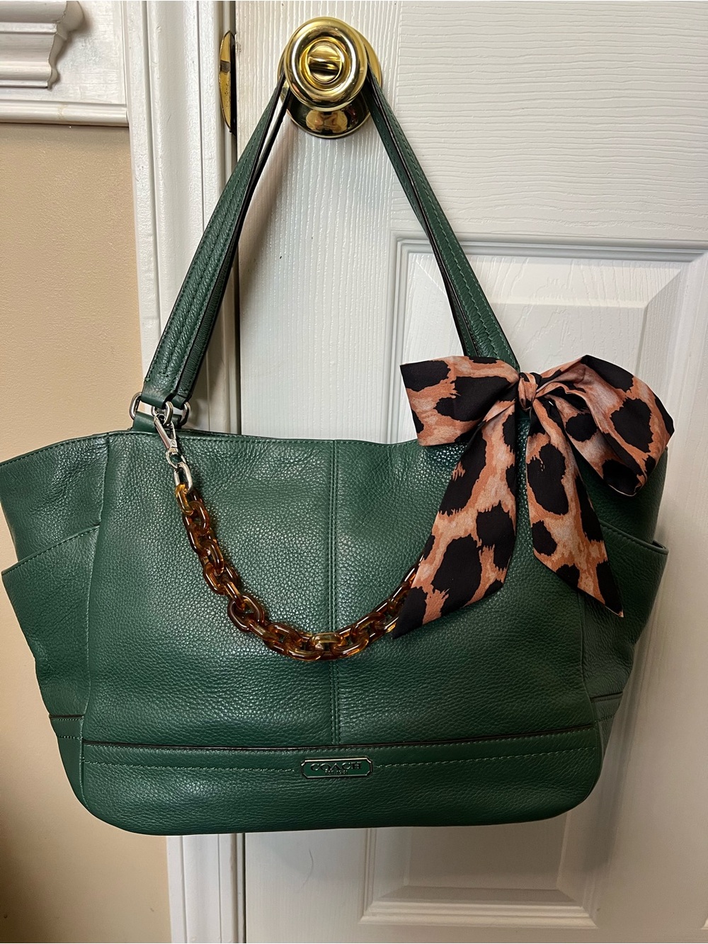 Coach Green Leather Tote Bag with Tortoiseshell Chain and Leopard Bow